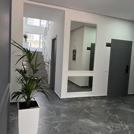 Leodori 2 * Shëngjin